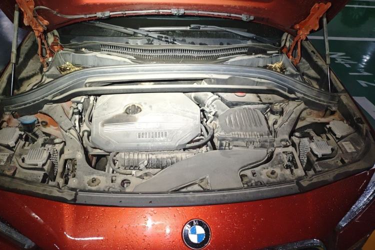 Used BMW X2 2019 sDrive20i M Sport Package China VI Emission Standard Engine Bay