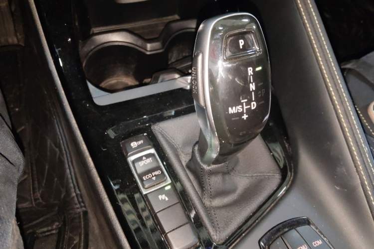Used BMW X2 2019 sDrive25i Luxury M Sport Package China VI Emission Standard Gear Lever