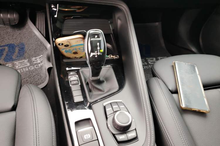 Used BMW X2 2019 sDrive20i M Sport Package China VI Emission Standard Gear Lever
