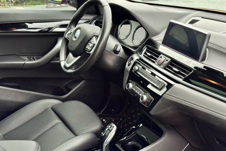 Used BMW X2 2019 sDrive20i M Sport Package China VI Emission Standard Interior 8