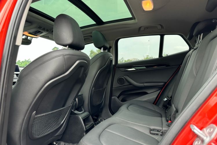Used BMW X2 2019 sDrive20i M Sport Package China VI Emission Standard Interior 9