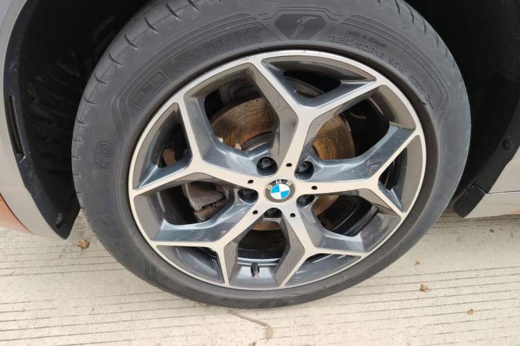 Used BMW X2 2019 sDrive20i M Sport Package China VI Emission Standard Left Front Wheel Hub