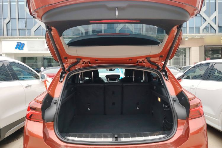 Used BMW X2 2019 sDrive20i M Sport Package China VI Emission Standard Trunk