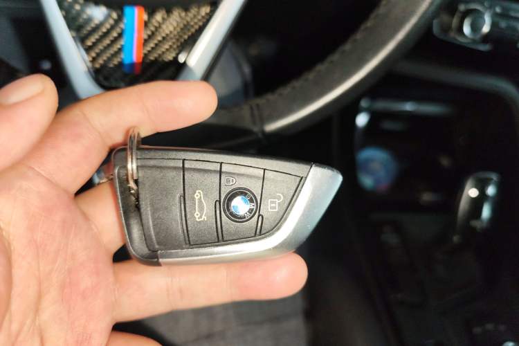 Used BMW X2 2019 sDrive20i M Sport Package China VI Emission Standard Vehicle Key