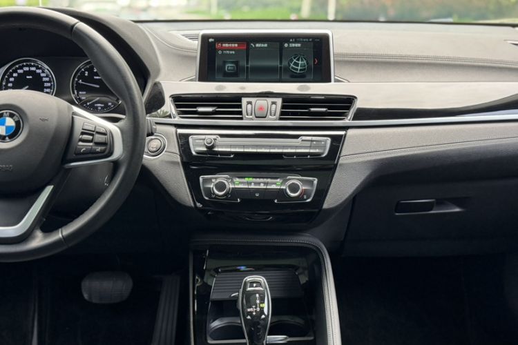 Used BMW X2 2019 sDrive20i M Sport Package China VI Emission Standard Audio And AC Panel