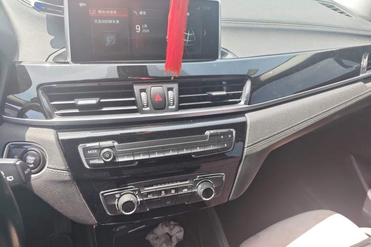 Used BMW X2 2019 sDrive20i M Sport Package China VI Emission Standard Audio And AC Panel