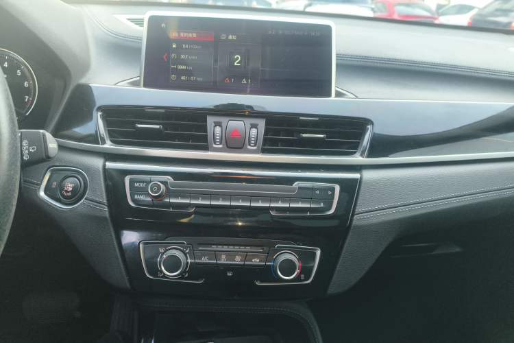 Used BMW X2 2019 sDrive20i M Sport Package China VI Emission Standard Audio And AC Panel