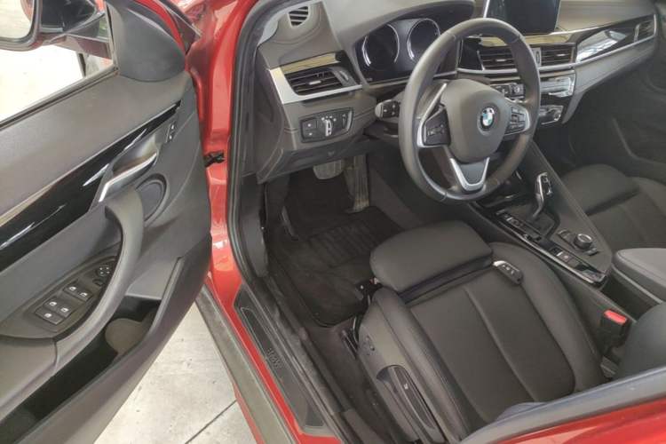 Used BMW X2 2019 sDrive20i M Sport Package China VI Emission Standard Driver Seat