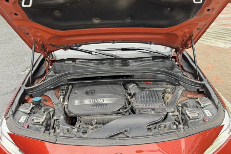 Used BMW X2 2019 sDrive20i M Sport Package China VI Emission Standard Engine Bay