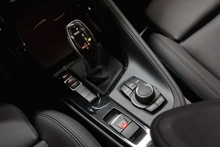 Used BMW X2 2019 sDrive20i M Sport Package China VI Emission Standard Gear Lever