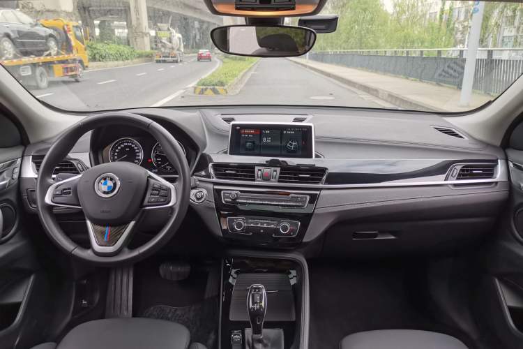 Used BMW X2 2019 sDrive20i M Sport Package China VI Emission Standard Interior 12