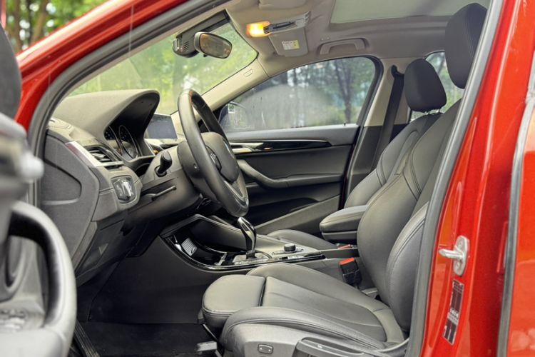 Used BMW X2 2019 sDrive20i M Sport Package China VI Emission Standard Interior 3
