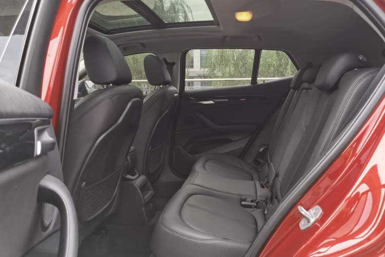 Used BMW X2 2019 sDrive20i M Sport Package China VI Emission Standard Interior 3