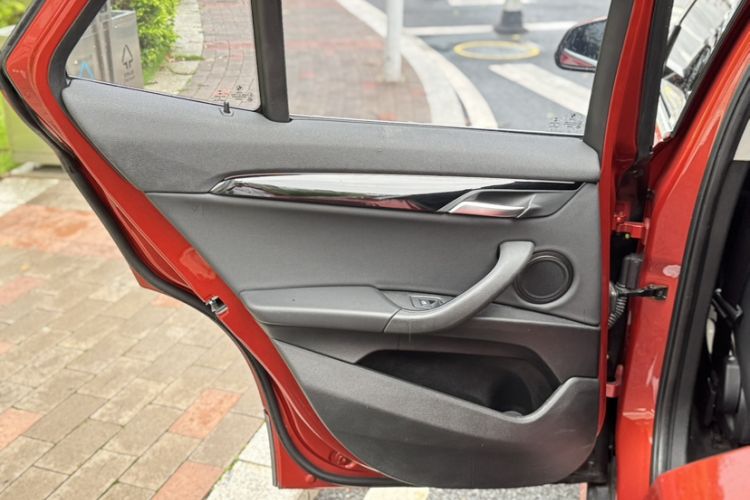 Used BMW X2 2019 sDrive20i M Sport Package China VI Emission Standard Interior 6