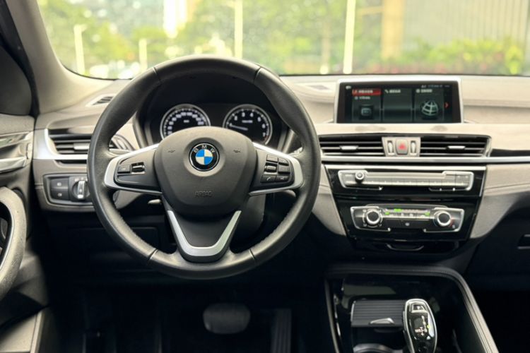 Used BMW X2 2019 sDrive20i M Sport Package China VI Emission Standard Steering Wheel