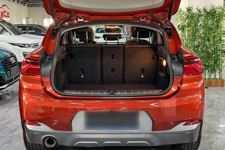 Used BMW X2 2019 sDrive20i M Sport Package China VI Emission Standard Trunk