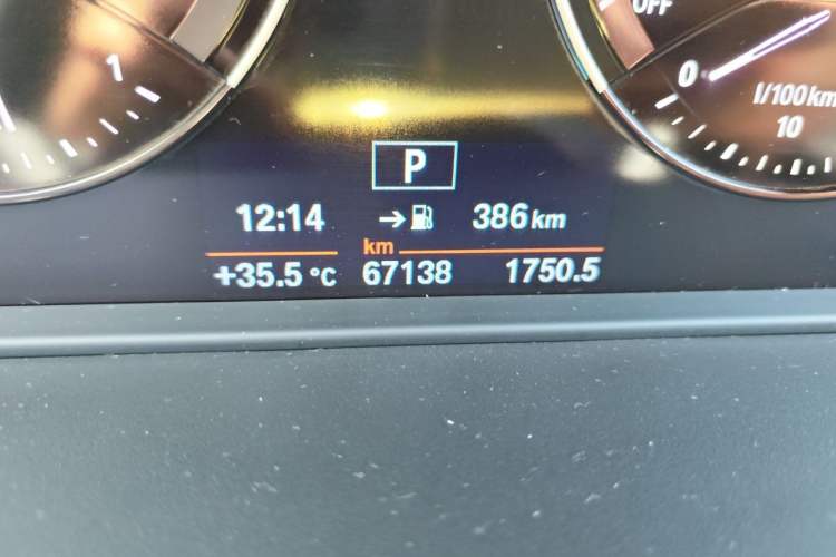 Used BMW X2 2019 sDrive20i M Sport Package China VI Emission Standard Odometer Close Up