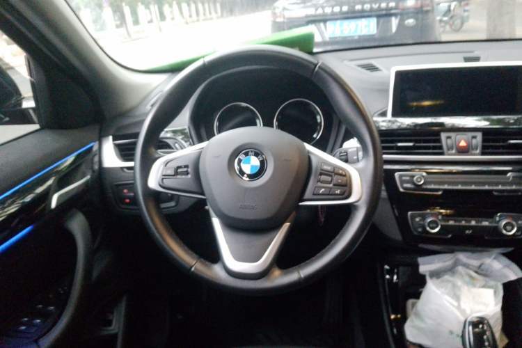Used BMW X2 2019 sDrive25i Leading Edition M Sport Package China VI Steering Wheel