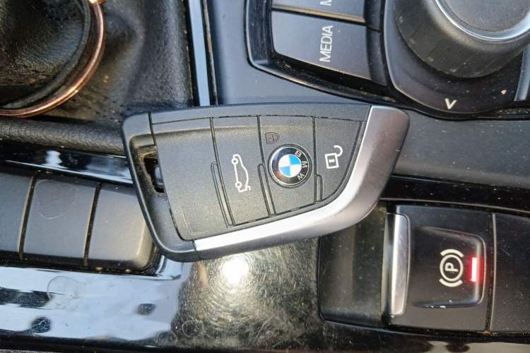 Used BMW X2 2019 sDrive20i M Sport Package China VI Emission Standard Vehicle Key