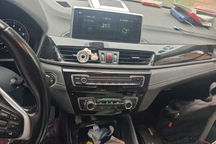 Used BMW X2 2019 sDrive20i M Sport Package China VI Emission Standard Audio And AC Panel