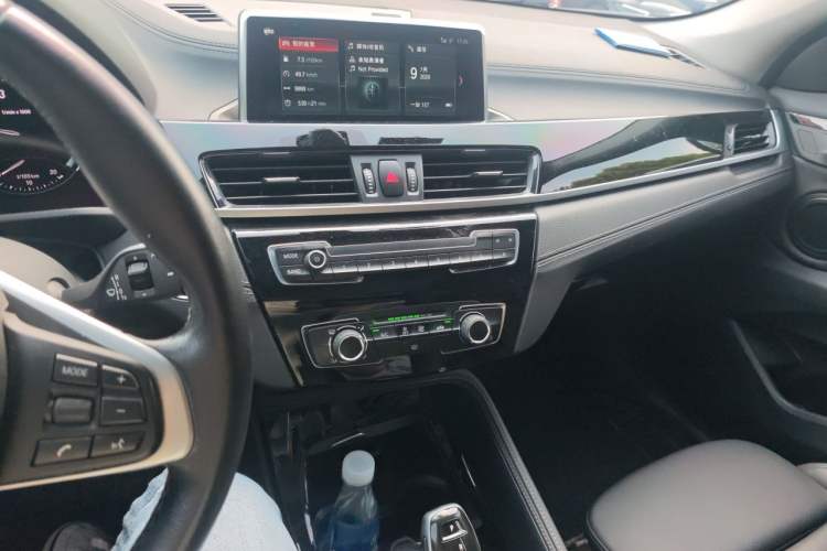 Used BMW X2 2019 sDrive20i M Sport Package China VI Emission Standard Audio And AC Panel
