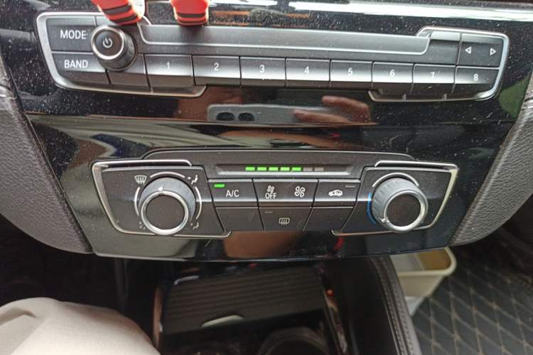 Used BMW X2 2019 sDrive20i M Sport Package China VI Emission Standard Audio And AC Panel