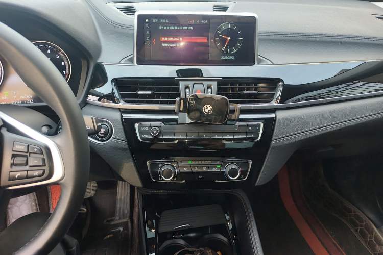 Used BMW X2 2019 sDrive20i M Sport Package China VI Emission Standard Audio And AC Panel