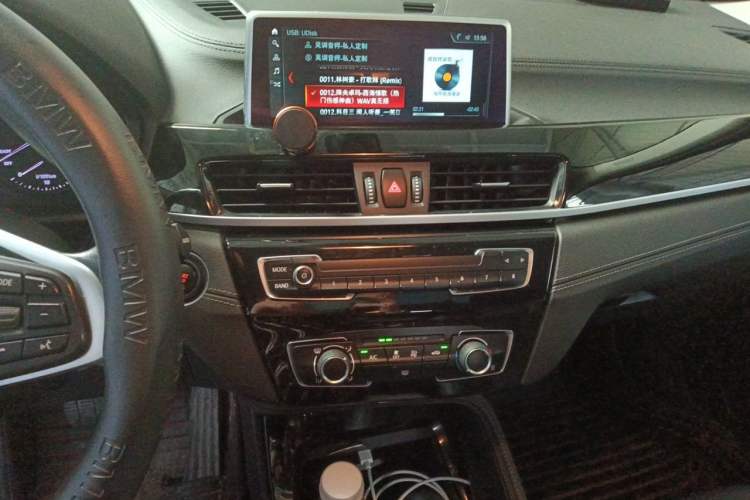 Used BMW X2 2019 sDrive20i M Sport Package China VI Emission Standard Audio And AC Panel