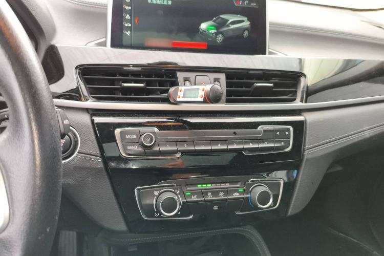 Used BMW X2 2019 sDrive20i M Sport Package China VI Emission Standard Audio And AC Panel