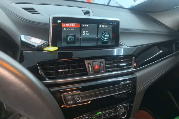 Used BMW X2 2019 sDrive20i M Sport Package China VI Emission Standard Audio And AC Panel