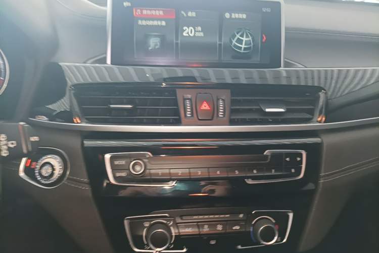 Used BMW X2 2019 sDrive20i M Sport Package China VI Emission Standard Audio And AC Panel