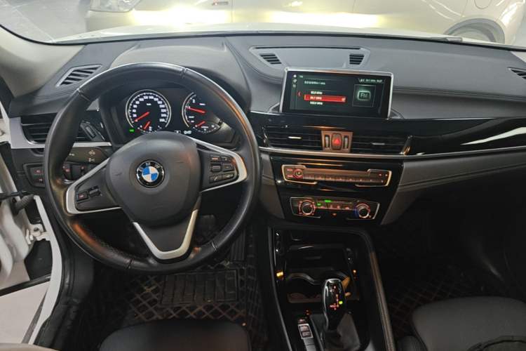 Used BMW X2 2019 sDrive20i M Sport Package China VI Emission Standard Center Console