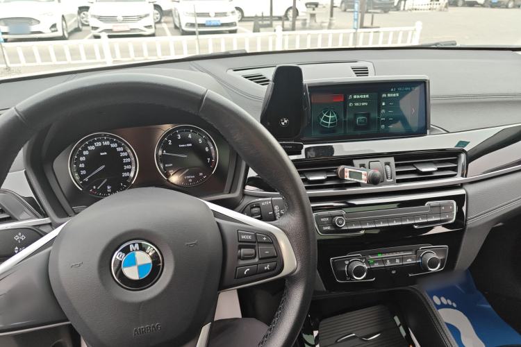 Used BMW X2 2019 sDrive20i M Sport Package China VI Emission Standard Center Console