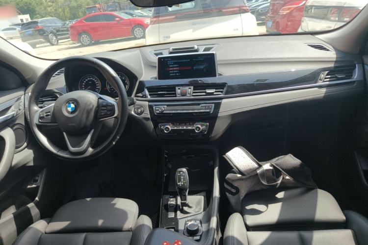 Used BMW X2 2019 sDrive25i Leading Edition M Sport Package China VI Center Console