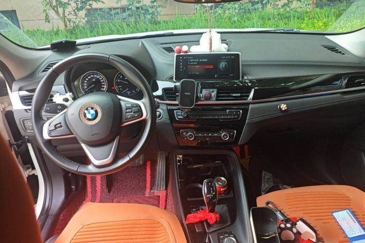 Used BMW X2 2019 sDrive25i Leading Edition M Sport Package China VI Center Console