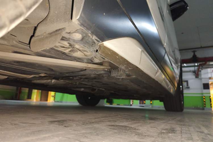Used BMW X2 2019 sDrive20i M Sport Package China VI Emission Standard Chassis Rear Right