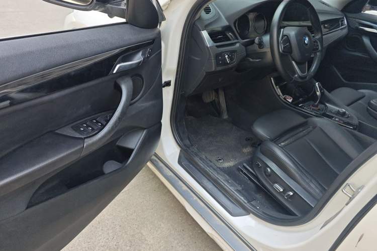 Used BMW X2 2019 sDrive20i M Sport Package China VI Emission Standard Driver Seat