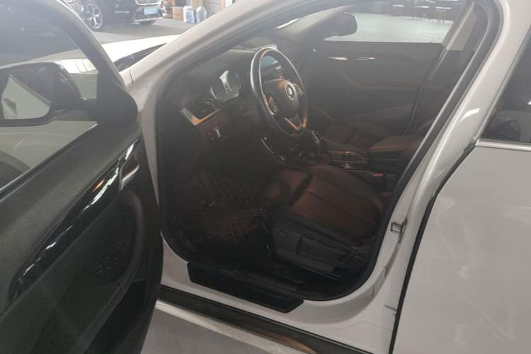 Used BMW X2 2019 sDrive20i M Sport Package China VI Emission Standard Driver Seat