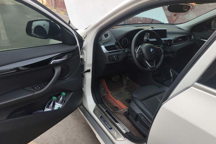 Used BMW X2 2019 sDrive20i M Sport Package China VI Emission Standard Driver Seat