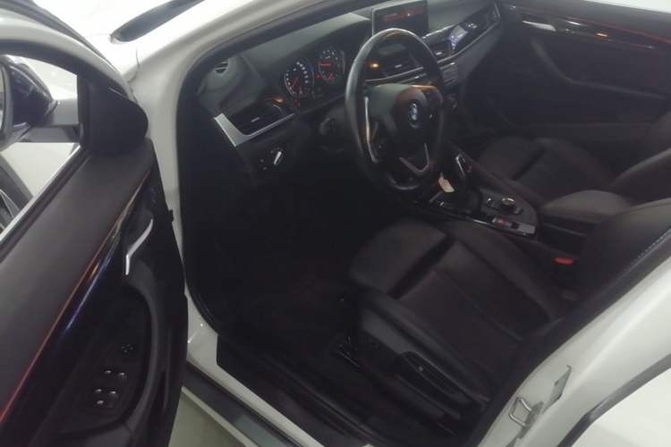 Used BMW X2 2019 sDrive20i M Sport Package China VI Emission Standard Driver Seat