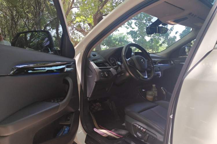 Used BMW X2 2019 sDrive25i Luxury M Sport Package China VI Emission Standard Driver Seat
