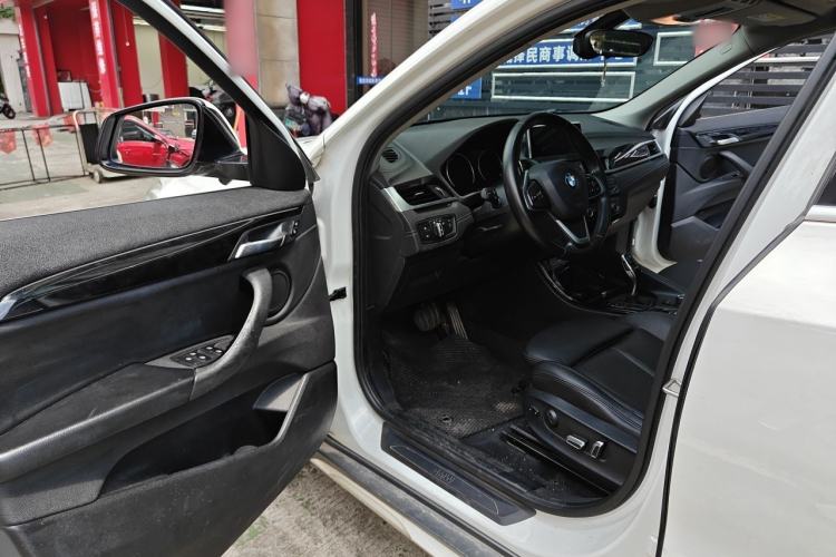 Used BMW X2 2019 sDrive20i M Sport Package China VI Emission Standard Driver Seat