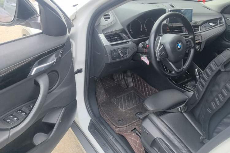 Used BMW X2 2019 sDrive20i M Sport Package China VI Emission Standard Driver Seat
