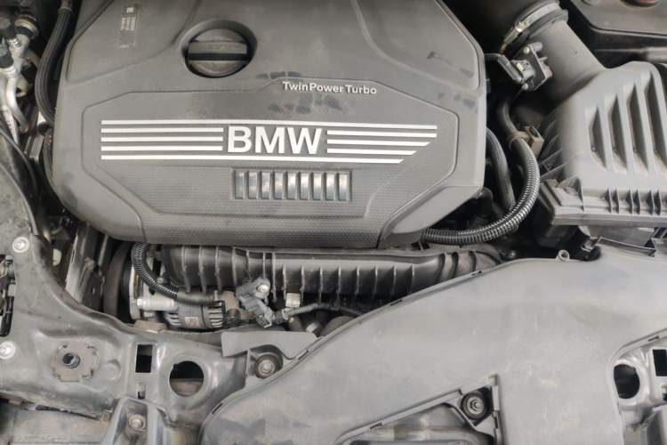 Used BMW X2 2019 sDrive20i M Sport Package China VI Emission Standard Engine Bay
