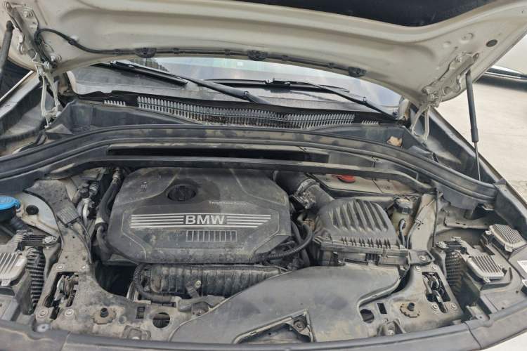 Used BMW X2 2019 sDrive20i M Sport Package China VI Emission Standard Engine Bay