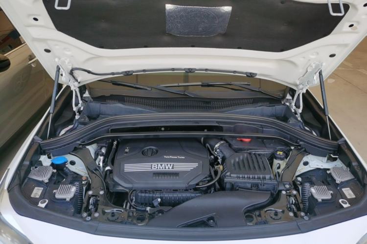 Used BMW X2 2019 sDrive20i M Sport Package China VI Emission Standard Engine Bay