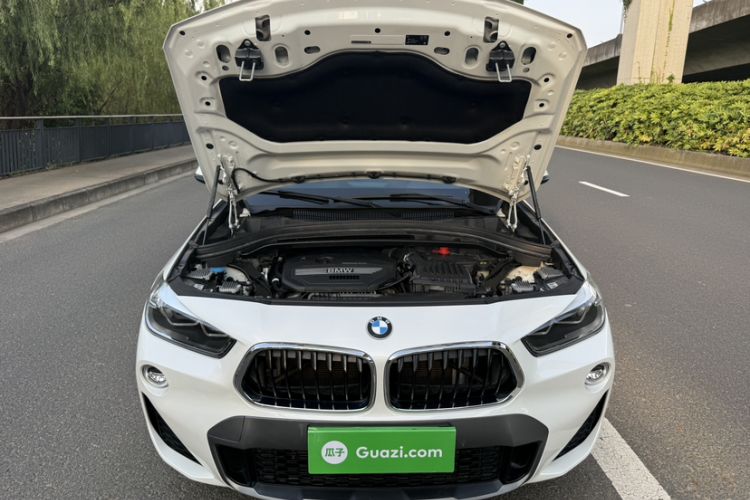 Used BMW X2 2019 sDrive20i M Sport Package China VI Emission Standard Engine Bay