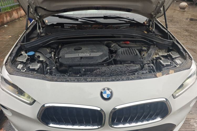 Used BMW X2 2019 sDrive20i M Sport Package China VI Emission Standard Engine Bay