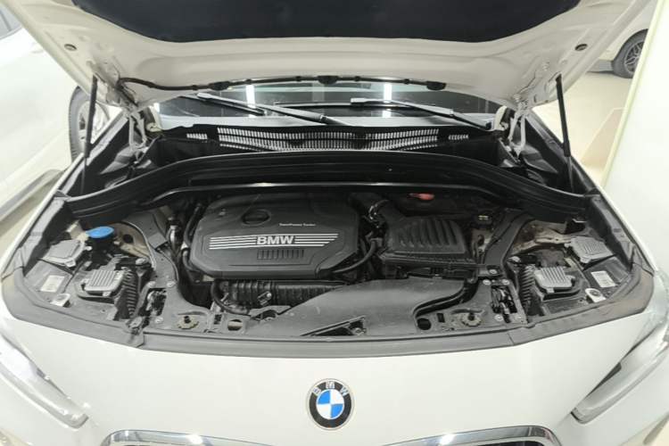 Used BMW X2 2019 sDrive20i M Sport Package China VI Emission Standard Engine Bay