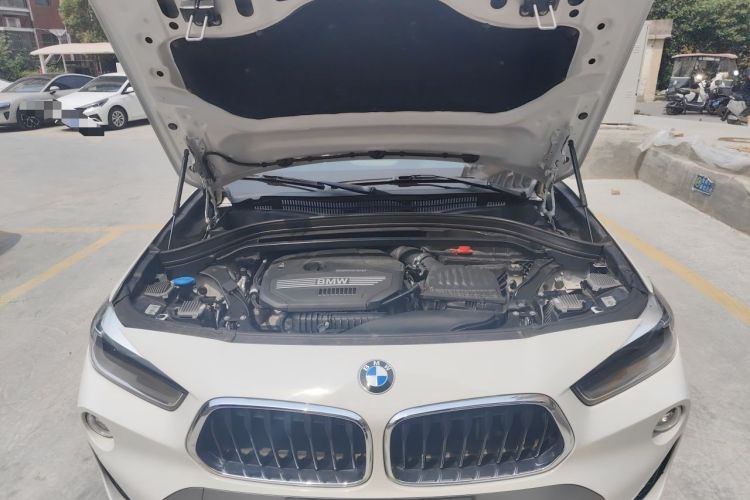 Used BMW X2 2019 sDrive20i M Sport Package China VI Emission Standard Engine Bay